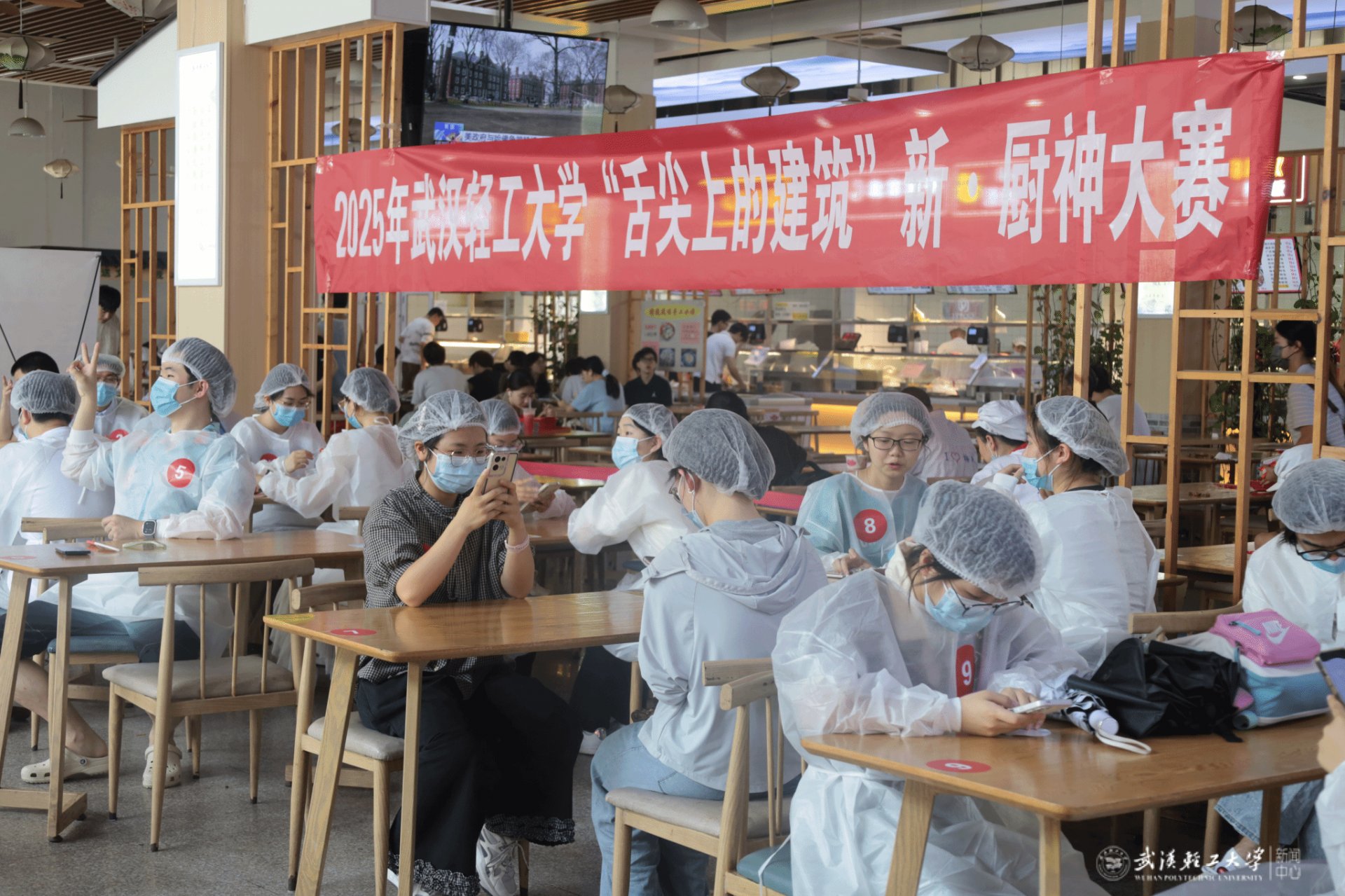 巧克力砌成“故宫飞檐”……一场别具匠